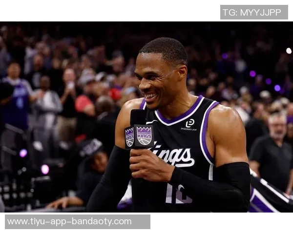 夸梅:单凭数据评判詹姆斯历史地位威少是否应被视为第一控卫 夸梅:单凭数据评判詹姆斯历史地位威少是否应被视为第一控卫