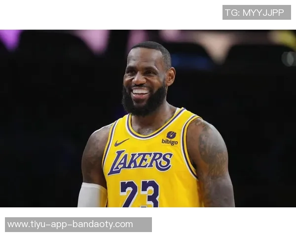 詹姆斯赛后比23手势NBA官推庆祝第23个赛季的精彩进行